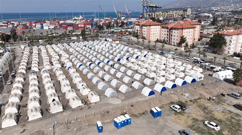 A­F­A­D­ ­3­0­0­ ­b­i­n­ ­ç­a­d­ı­r­ ­k­u­r­d­u­